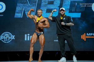 CLASSIC PHYSIQUE ЮНИОРЫ